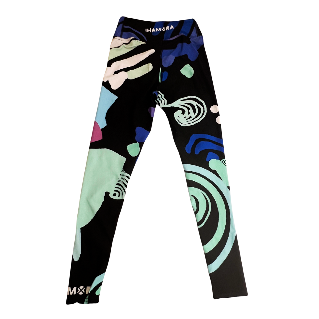 IHAMORA high-waist leggings with a vibrant bold print, consisting of geometric shapes in multiple colors. Women’s activewear XS–4XL
